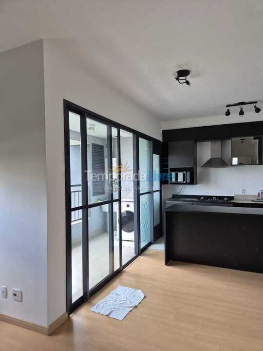 Apartamento para aluguel de temporada em Barueri (Alphaville)