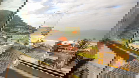 Apartamento frente mar com vista Incrível para a Praia de Quatro Ilhas
