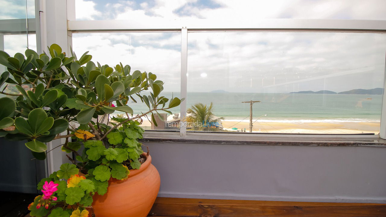 Apartamento para aluguel de temporada em Bombinhas (Praia de Quatro Ilhas)