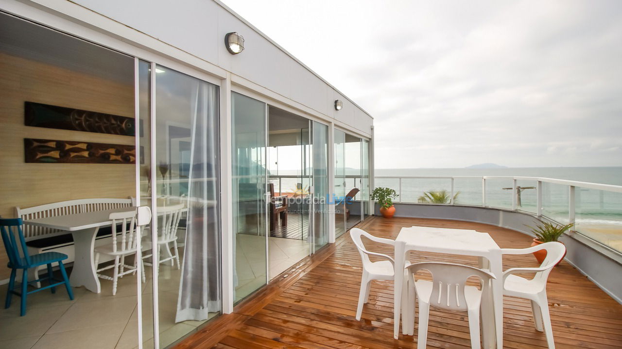 Apartamento para aluguel de temporada em Bombinhas (Praia de Quatro Ilhas)