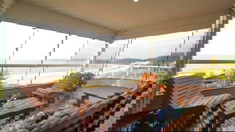 Apartamento frente mar com vista Incrível para a Praia de Quatro Ilhas