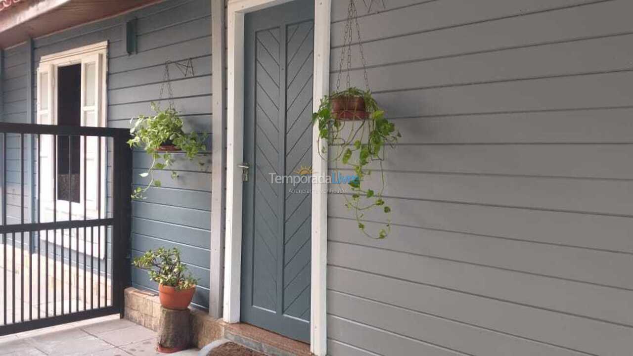 Casa para aluguel de temporada em Bertioga (Riviera de São Lourenço)