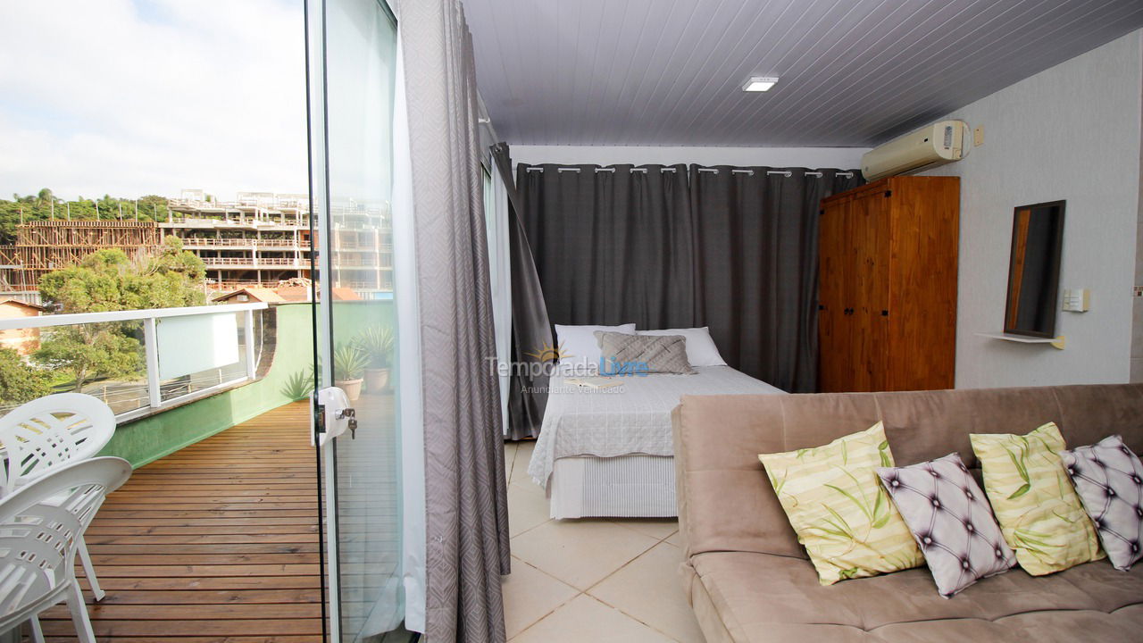 Apartamento para aluguel de temporada em Bombinhas (Praia de Quatro Ilhas)