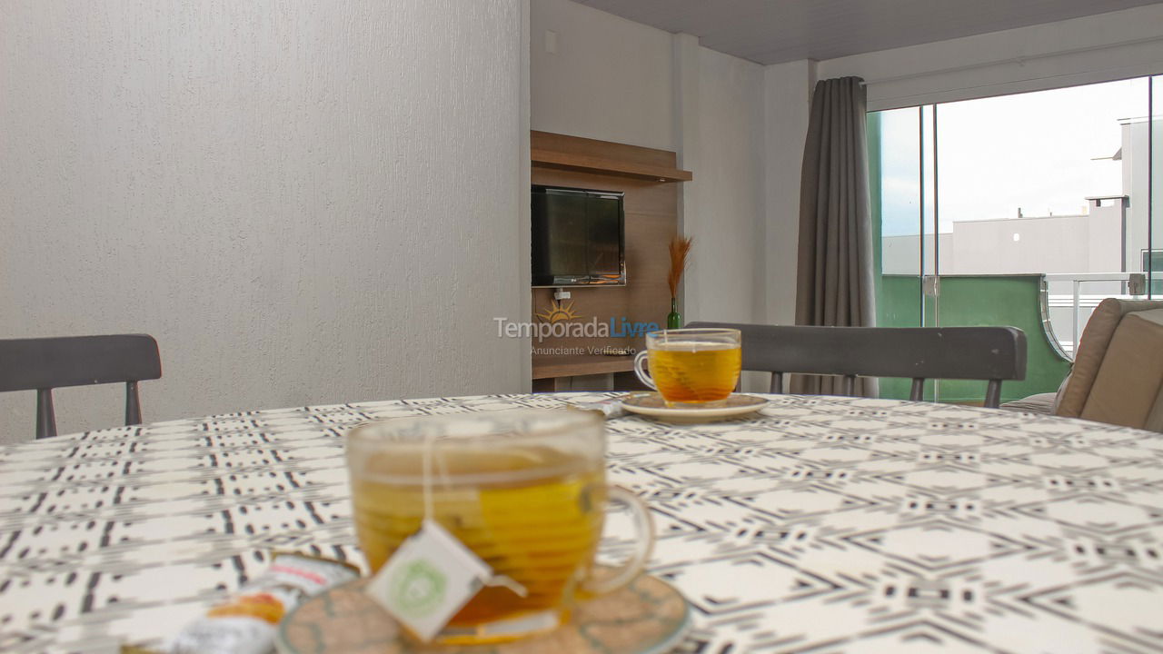 Apartamento para aluguel de temporada em Bombinhas (Praia de Quatro Ilhas)