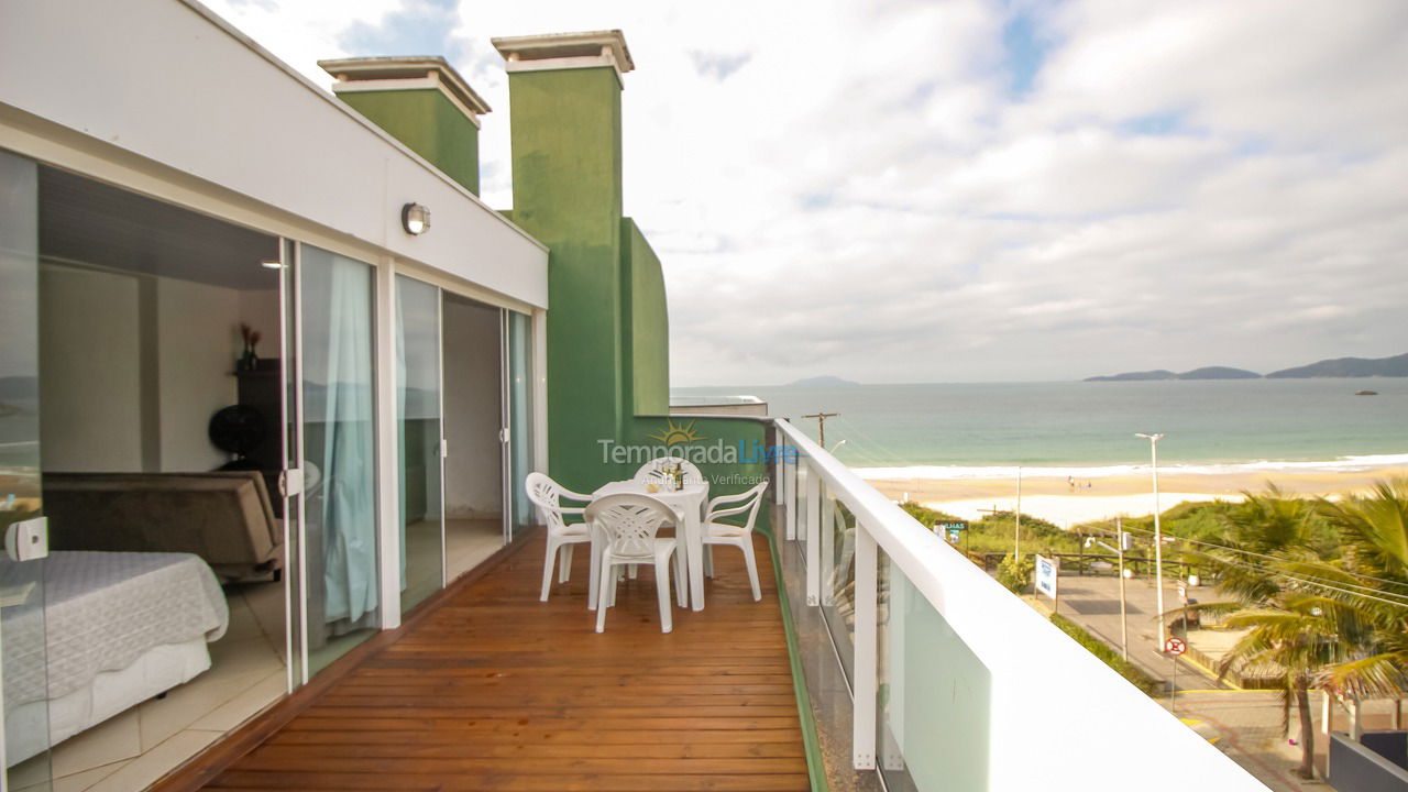 Apartamento para aluguel de temporada em Bombinhas (Praia de Quatro Ilhas)