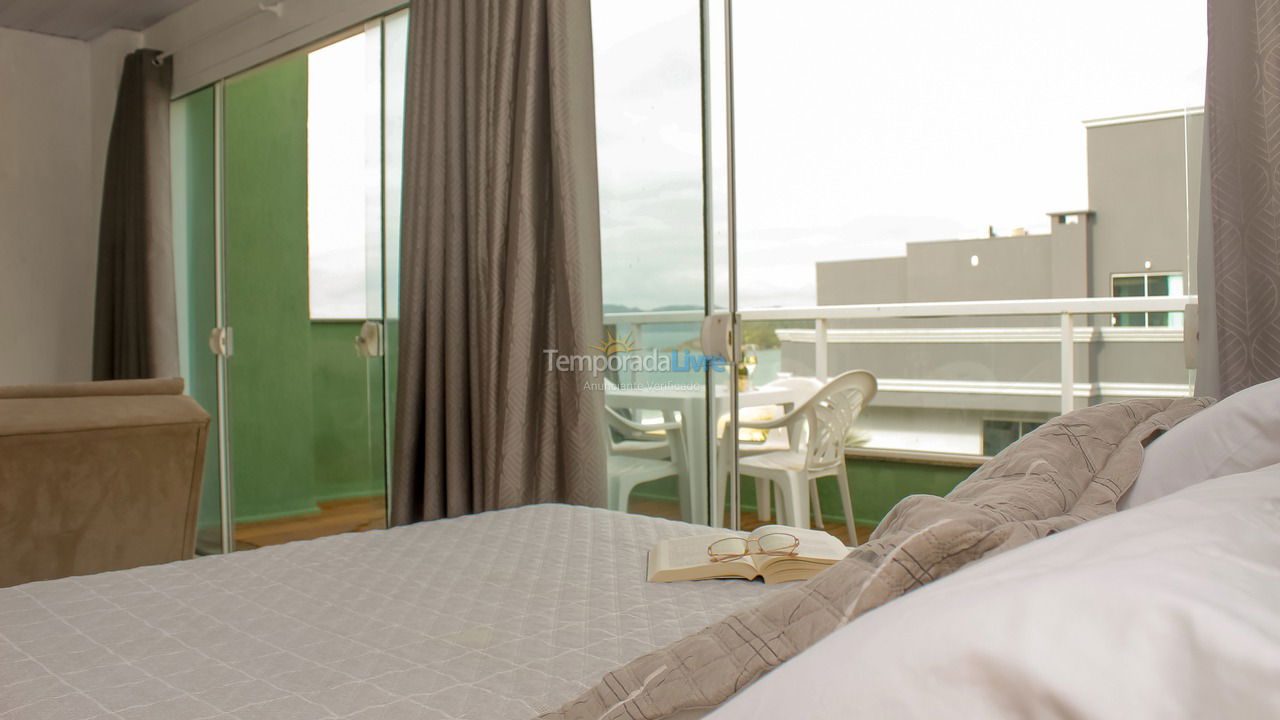 Apartamento para aluguel de temporada em Bombinhas (Praia de Quatro Ilhas)