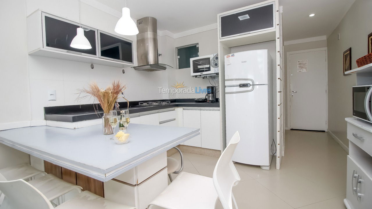 Apartamento para alquiler de vacaciones em Bombinhas (Praia de Quatro Ilhas)