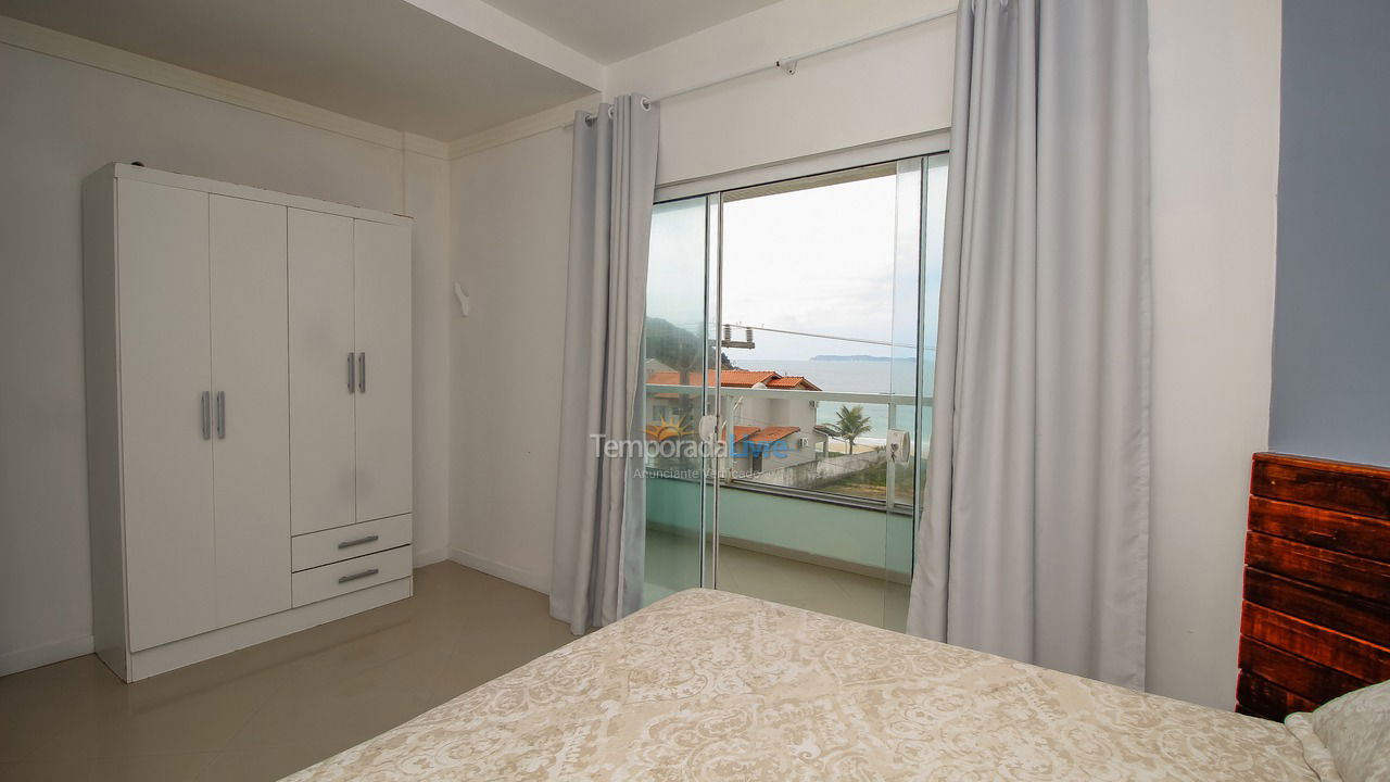 Apartamento para alquiler de vacaciones em Bombinhas (Praia de Quatro Ilhas)