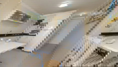 Apartamento para 8 pessoas de frente para a Praia de Quatro Ilhas