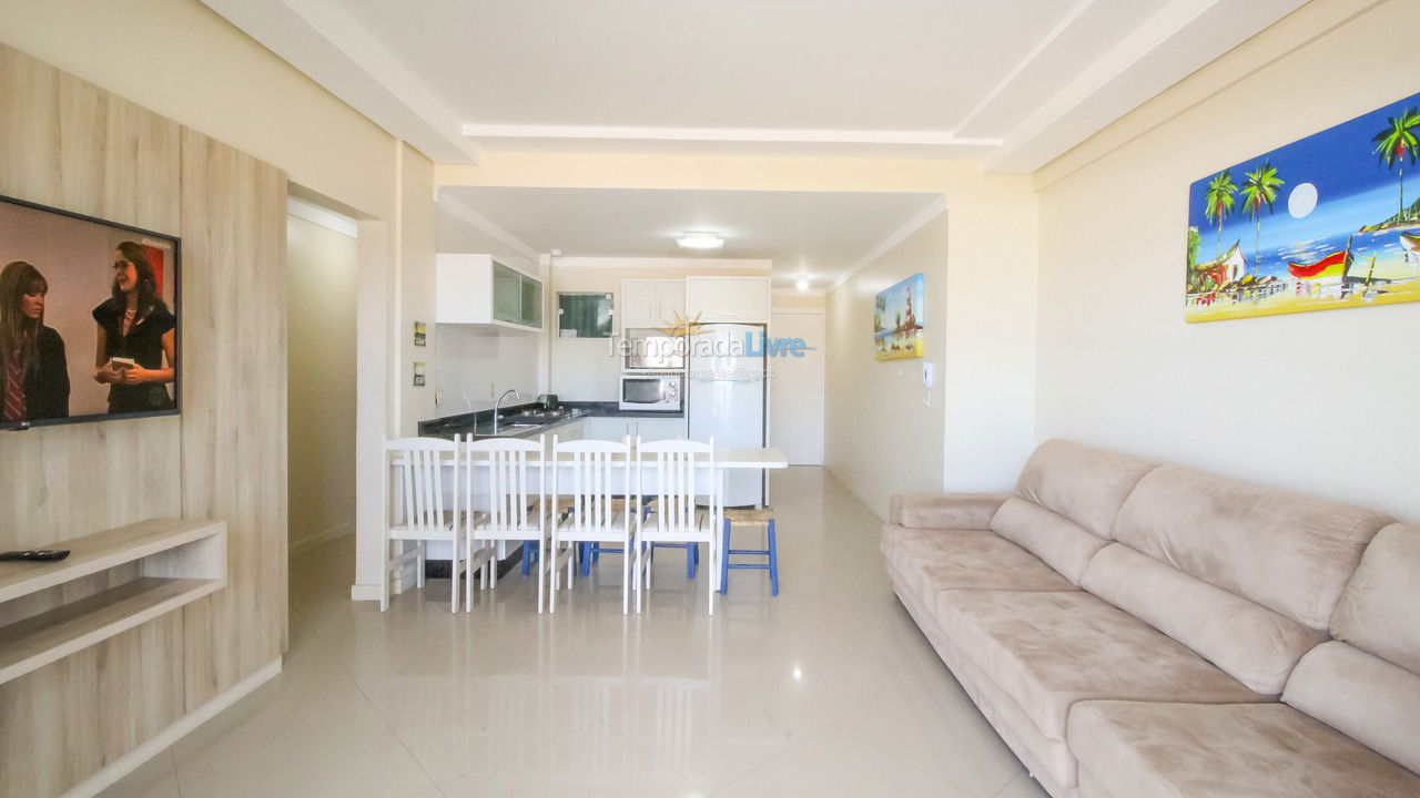 Apartamento para aluguel de temporada em Bombinhas (Praia de Quatro Ilhas)