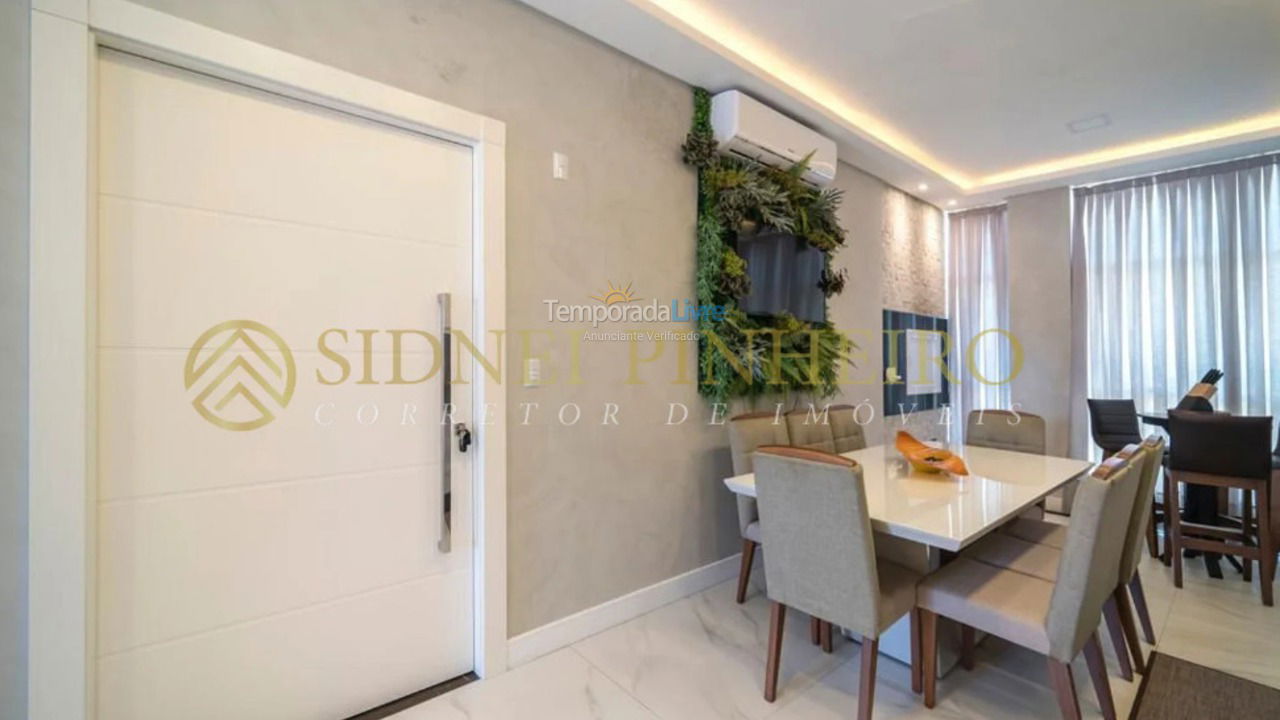 Apartment for vacation rental in Bombinhas (Mariscal)