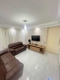 Praia Grande - Apartamento en la esquina del fuerte, a 200 metros de la playa.