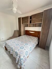 Praia Grande - Apartamento en la esquina del fuerte, a 200 metros de la playa.