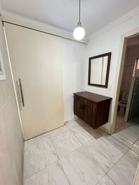 Praia Grande - Apartamento en la esquina del fuerte, a 200 metros de la playa.