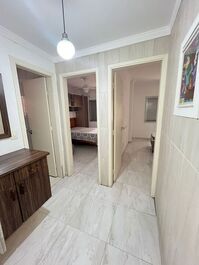 Praia Grande - Apartamento en la esquina del fuerte, a 200 metros de la playa.