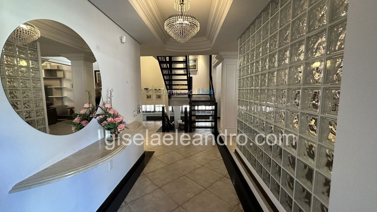 Casa para aluguel de temporada em Florianopolis (Jurerê Internacional)