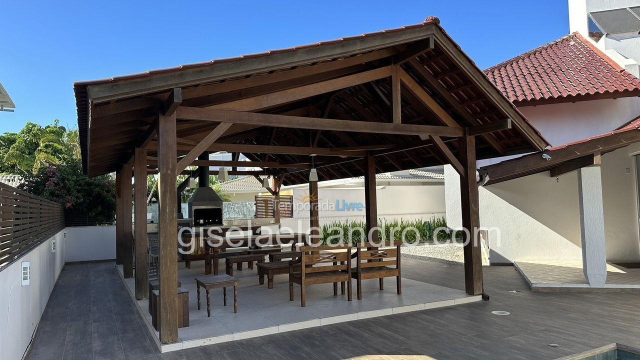 Casa para aluguel de temporada em Florianopolis (Jurerê Internacional)