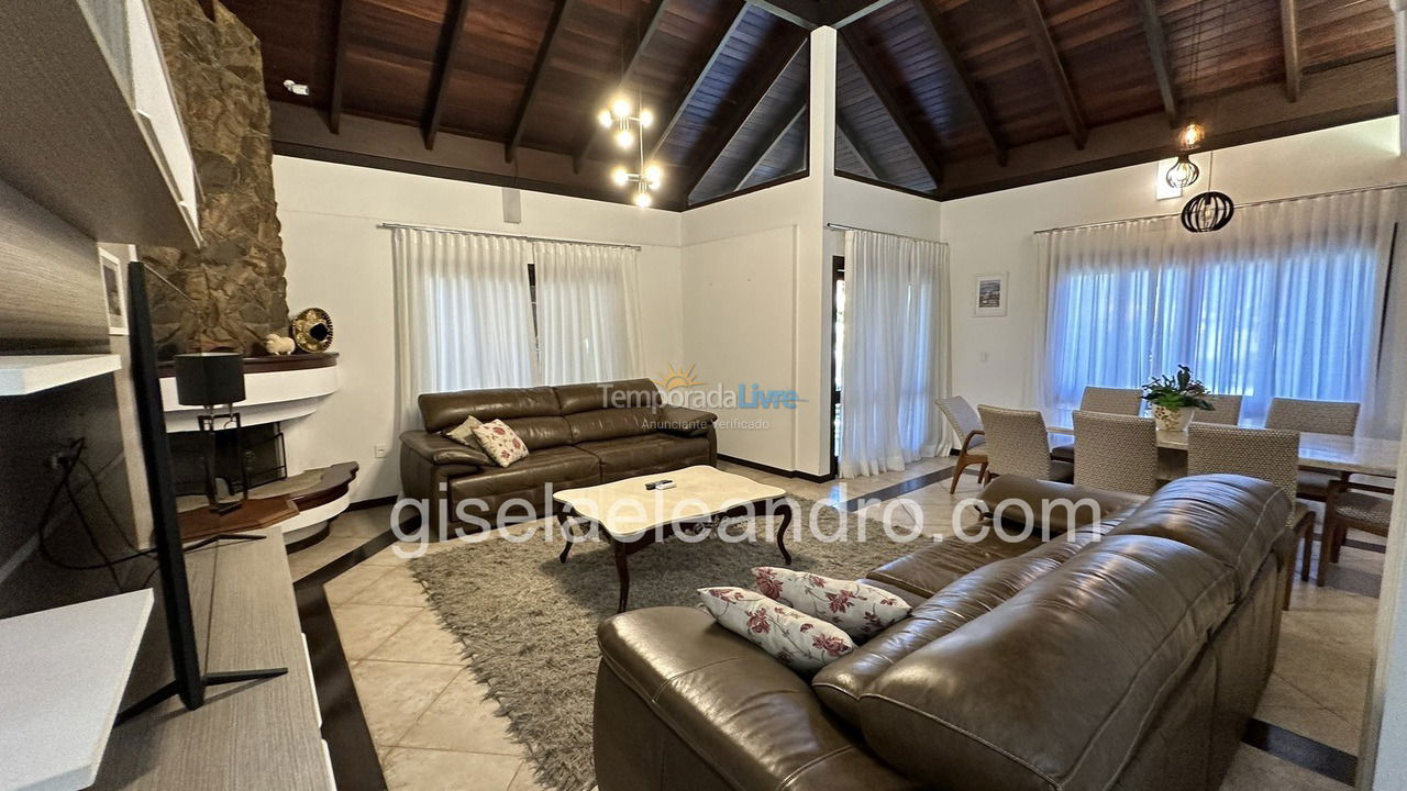 Casa para aluguel de temporada em Florianopolis (Jurerê Internacional)