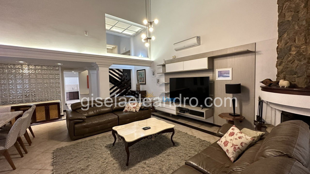 Casa para aluguel de temporada em Florianopolis (Jurerê Internacional)