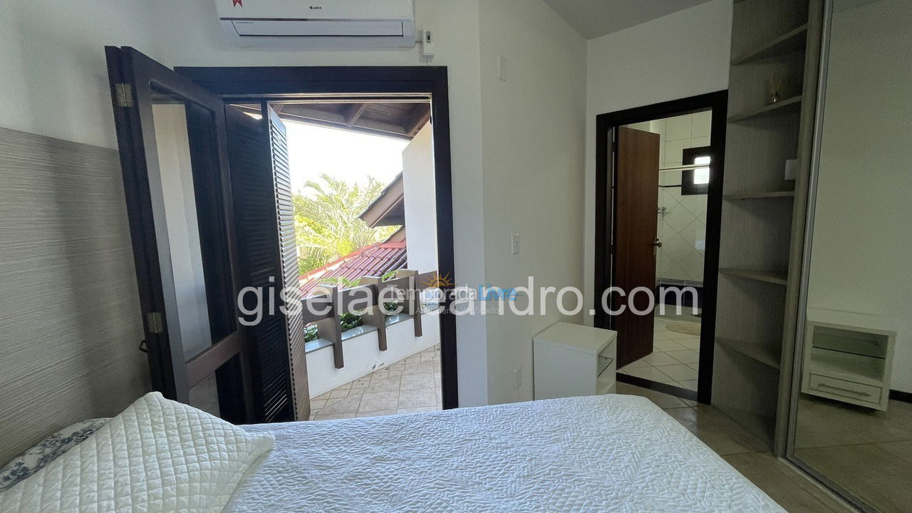 Casa para aluguel de temporada em Florianopolis (Jurerê Internacional)