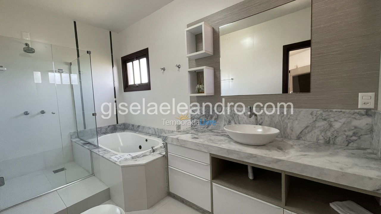 Casa para aluguel de temporada em Florianopolis (Jurerê Internacional)