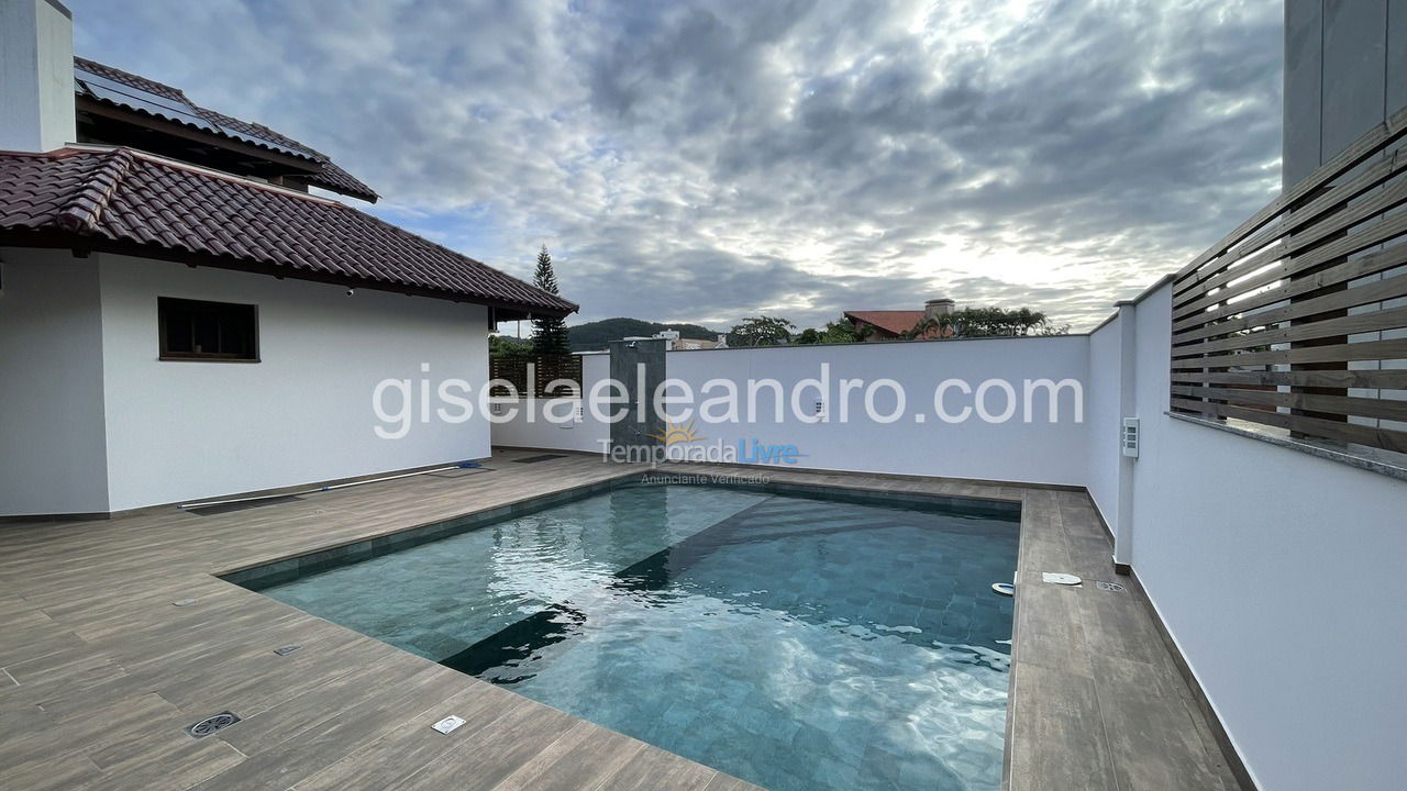 Casa para aluguel de temporada em Florianopolis (Jurerê Internacional)