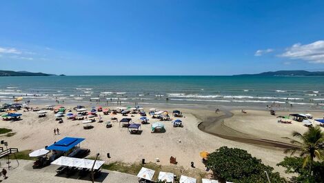 Frente Mar Meia Praia para 10 pessoas