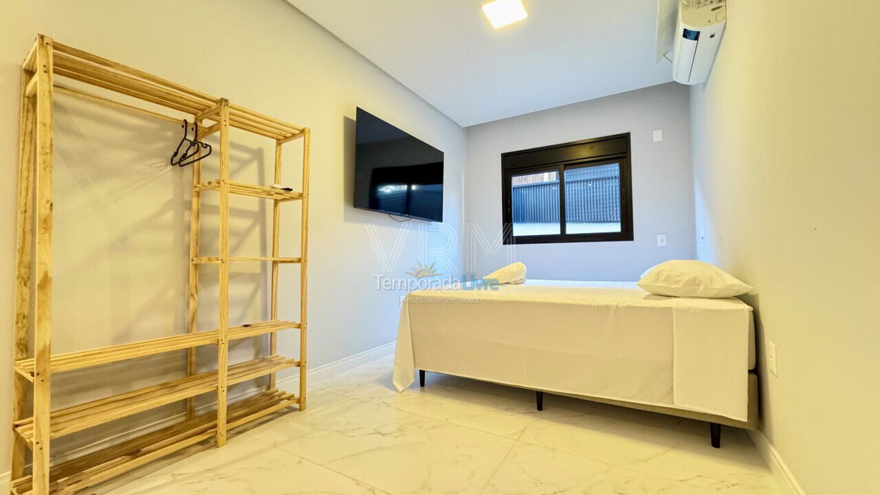 Apartamento para aluguel de temporada em Bombinhas (Mariscal)