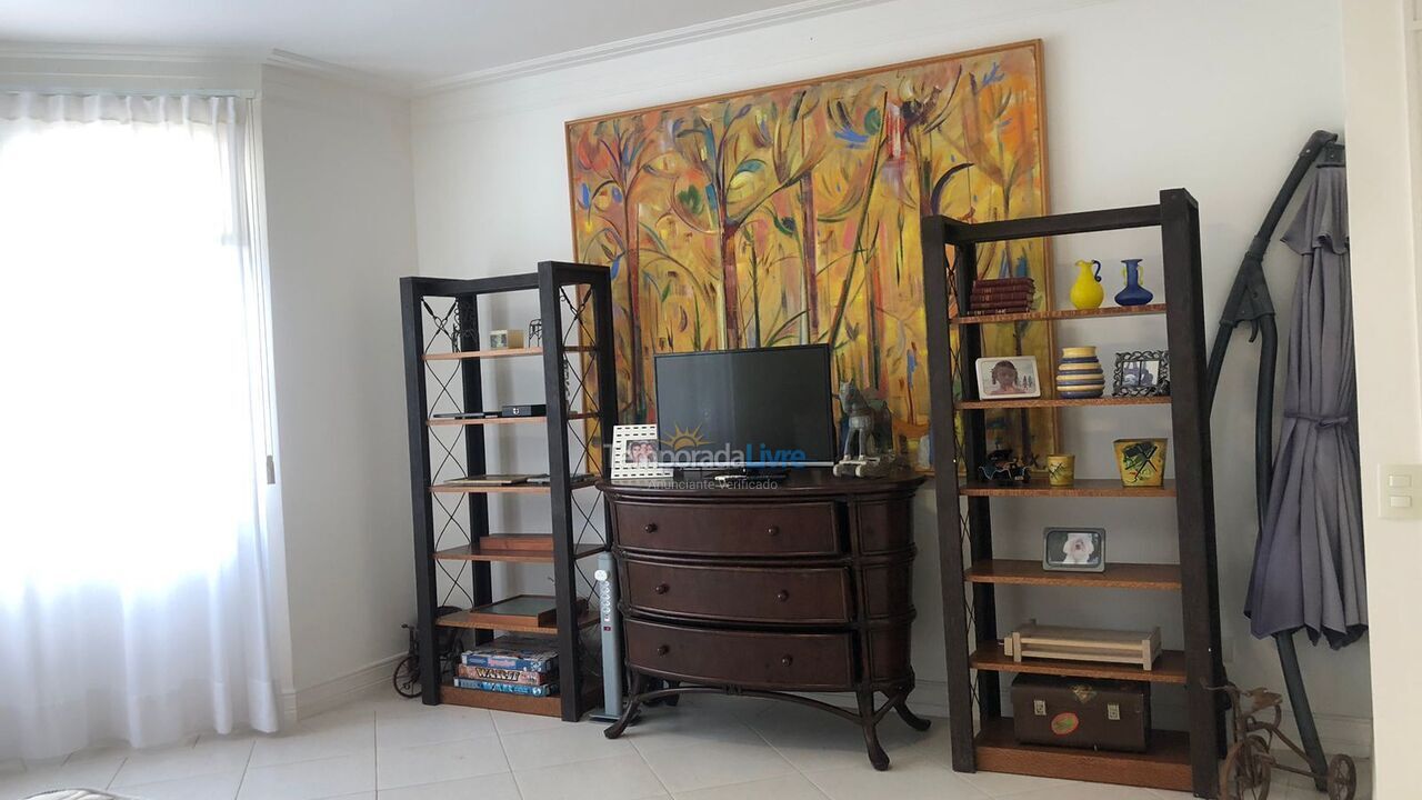 Casa para aluguel de temporada em São Sebastião (Praia da Baleia)