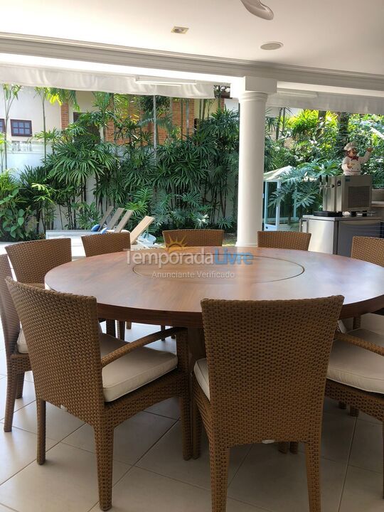 Casa para aluguel de temporada em São Sebastião (Praia da Baleia)
