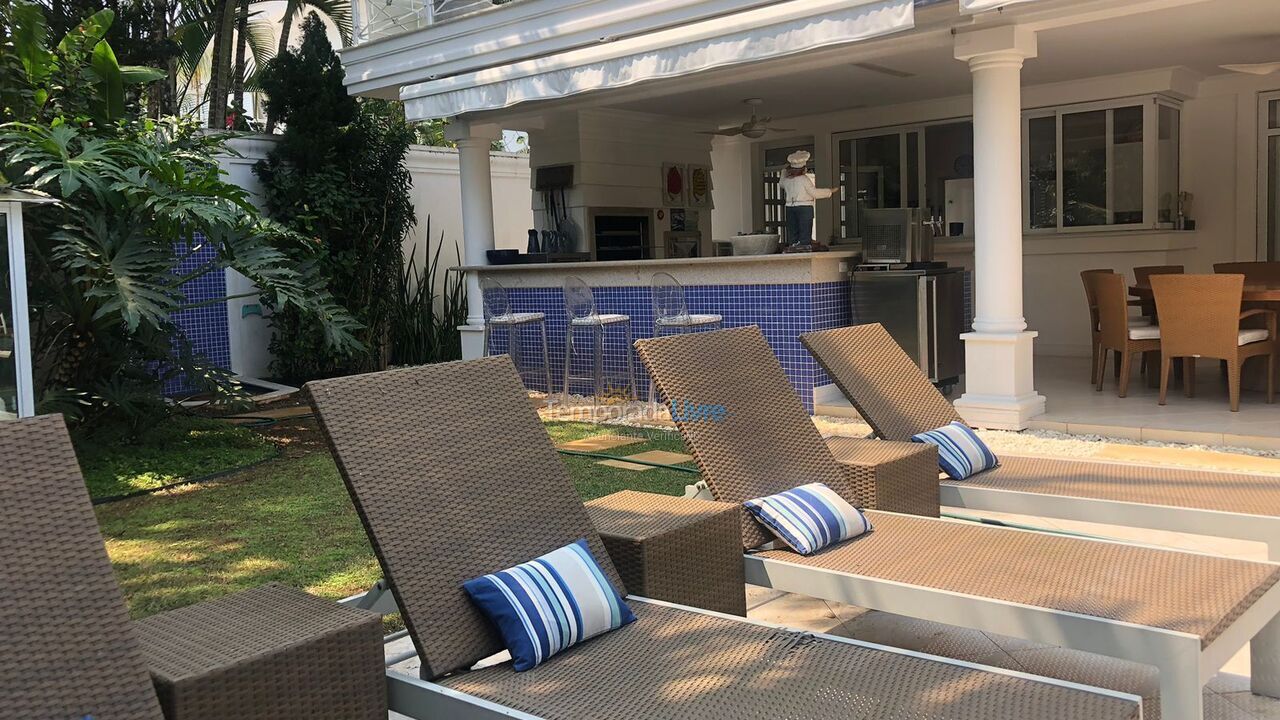 Casa para aluguel de temporada em São Sebastião (Praia da Baleia)