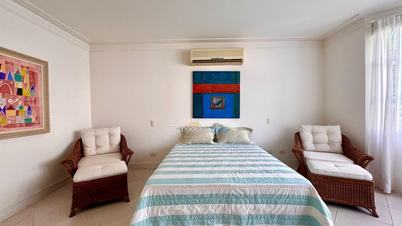 Casa para aluguel de temporada em São Sebastião (Praia da Baleia)
