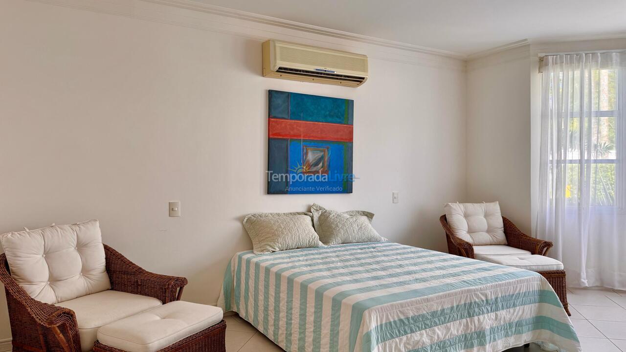 Casa para aluguel de temporada em São Sebastião (Praia da Baleia)