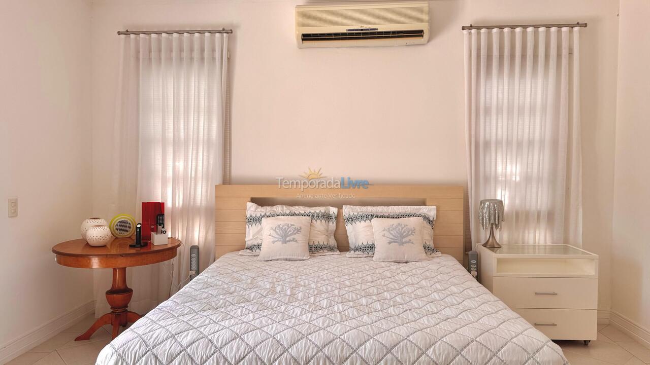 Casa para aluguel de temporada em São Sebastião (Praia da Baleia)