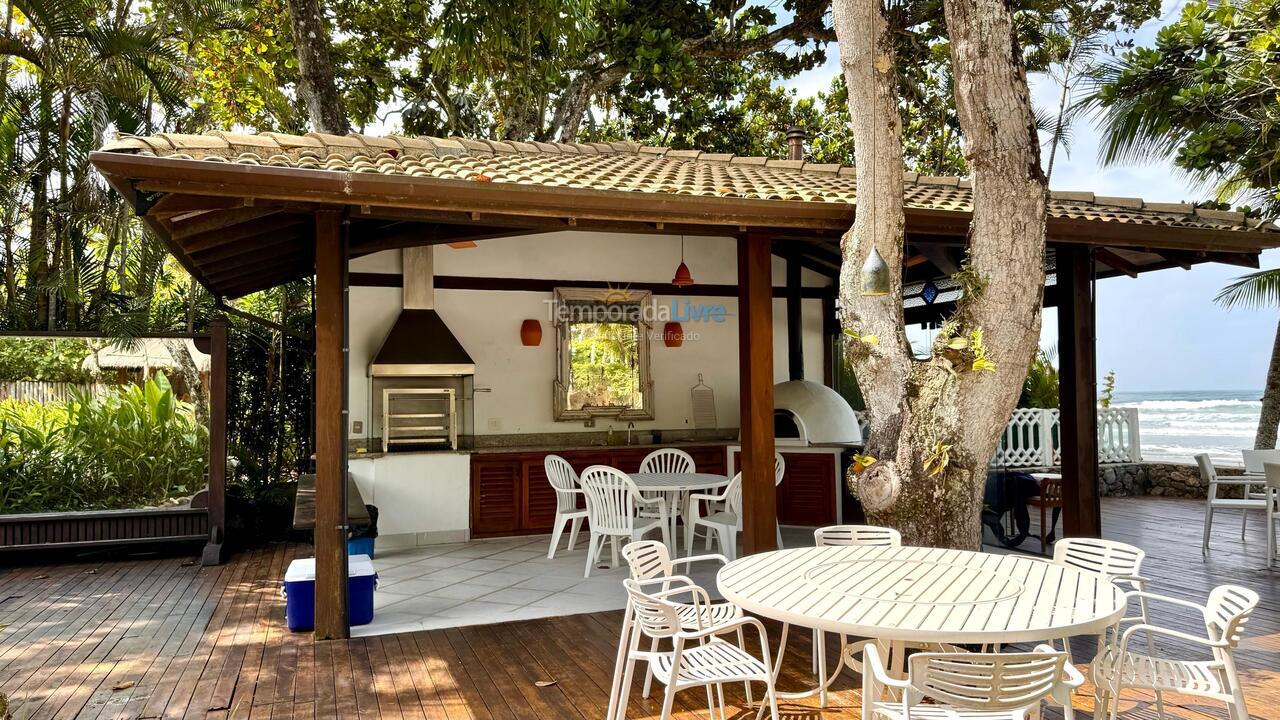 Casa para aluguel de temporada em São Sebastião (Praia da Baleia)