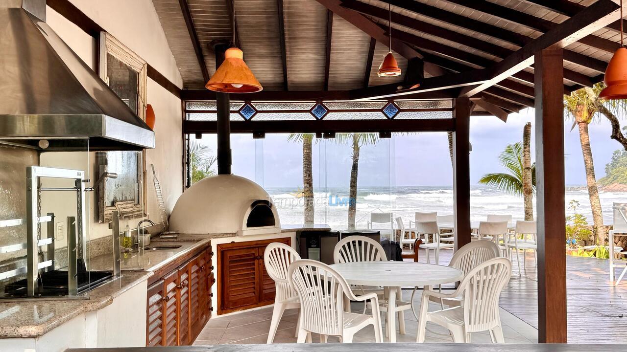 Casa para aluguel de temporada em São Sebastião (Praia da Baleia)