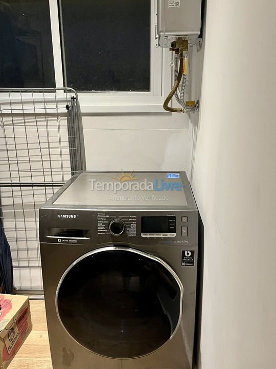 Apartamento para aluguel de temporada em Curitiba (Campo Comprido)