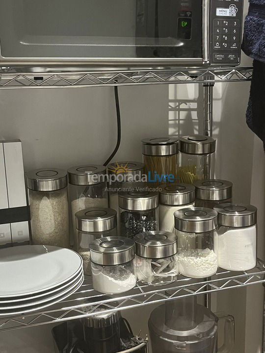 Apartamento para aluguel de temporada em Curitiba (Campo Comprido)