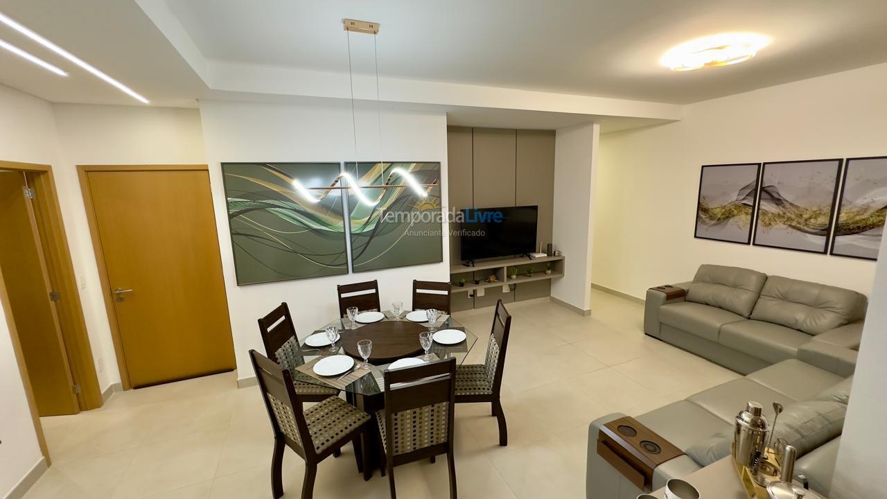 Apartamento para aluguel de temporada em Ubatuba (Praia Grande)
