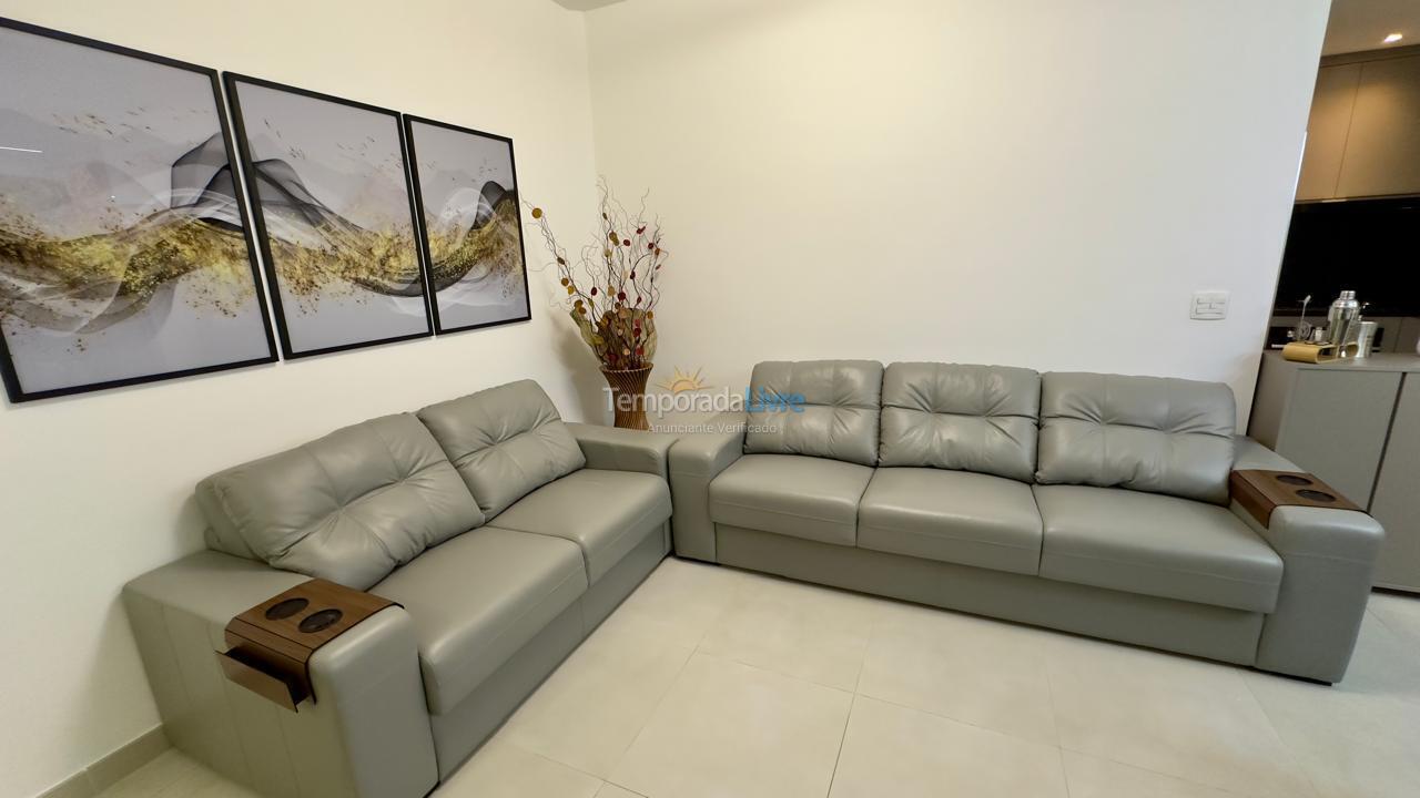 Apartamento para aluguel de temporada em Ubatuba (Praia Grande)