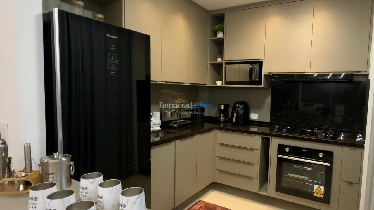 Apartamento para aluguel de temporada em Ubatuba (Praia Grande)