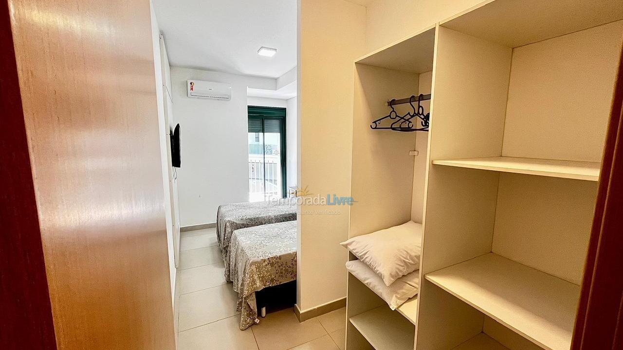 Apartamento para aluguel de temporada em Ubatuba (Praia Grande)