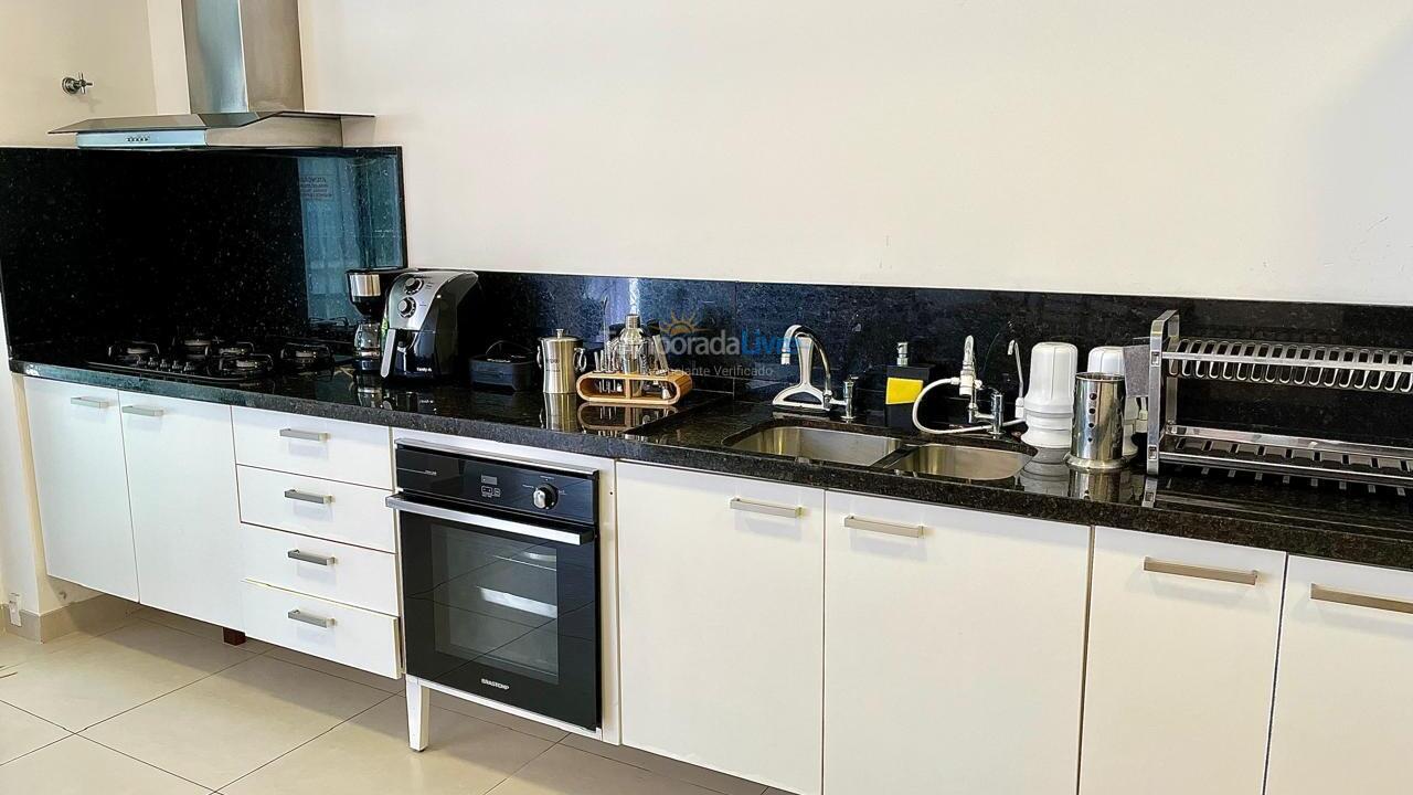 Apartamento para aluguel de temporada em Ubatuba (Praia Grande)