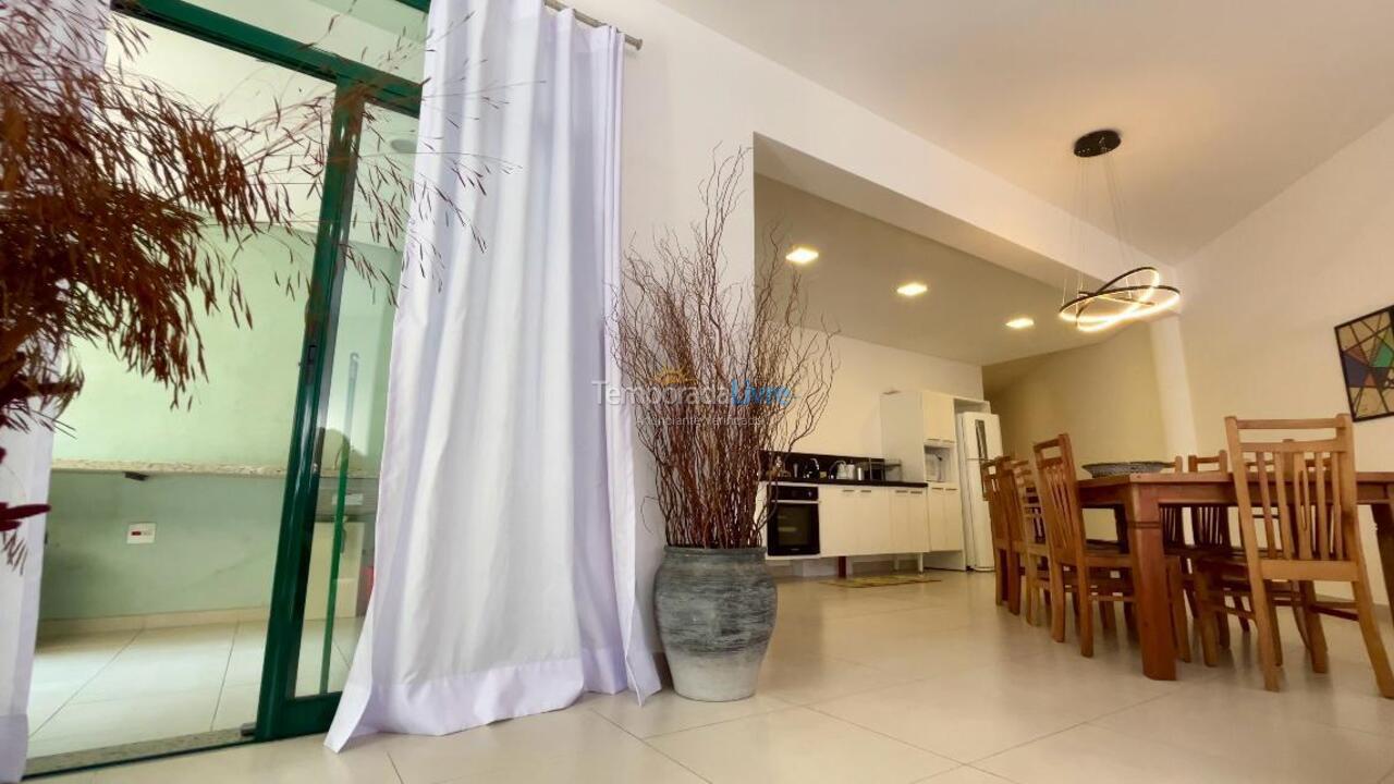 Apartamento para aluguel de temporada em Ubatuba (Praia Grande)