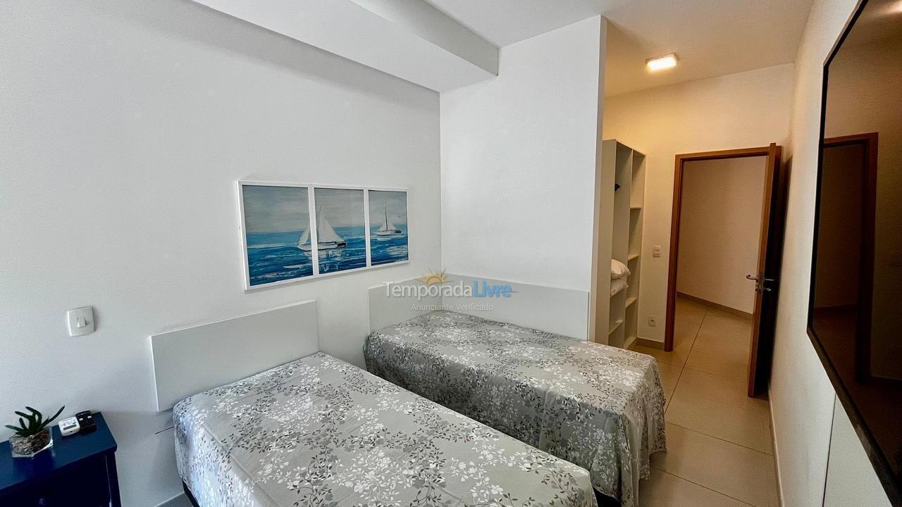 Apartamento para aluguel de temporada em Ubatuba (Praia Grande)