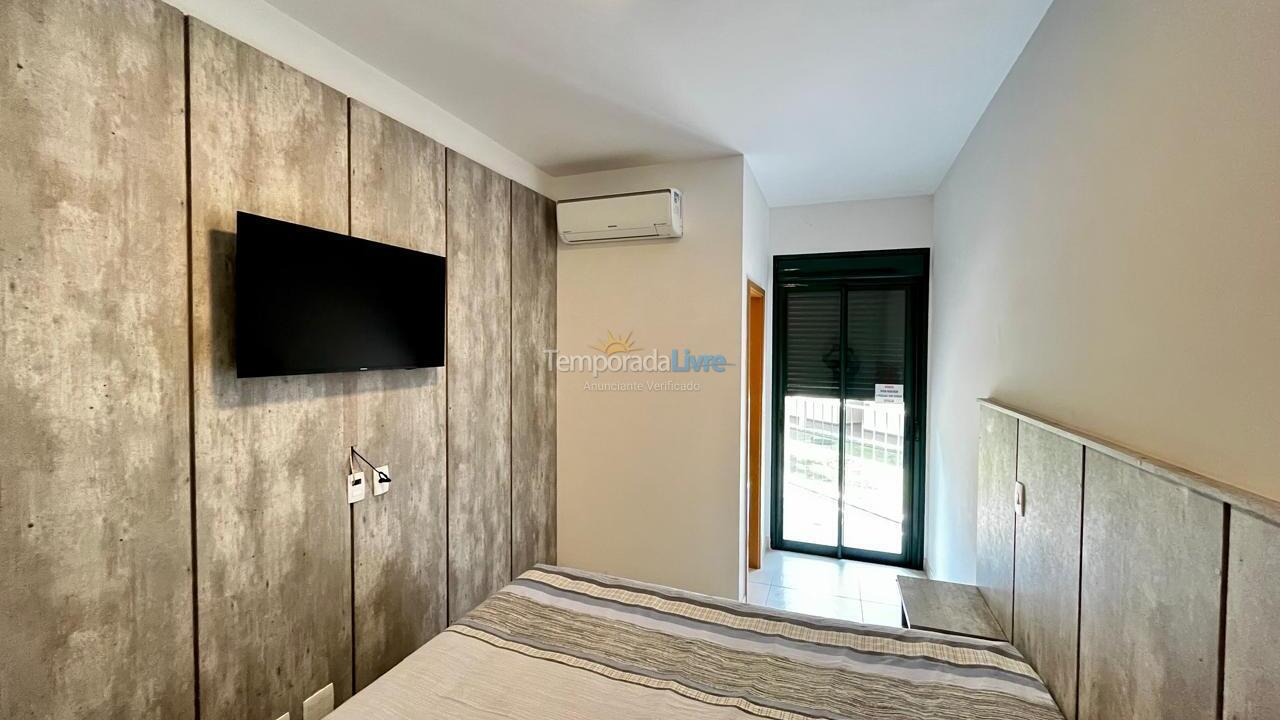 Casa para aluguel de temporada em Ubatuba (Praia Grande)