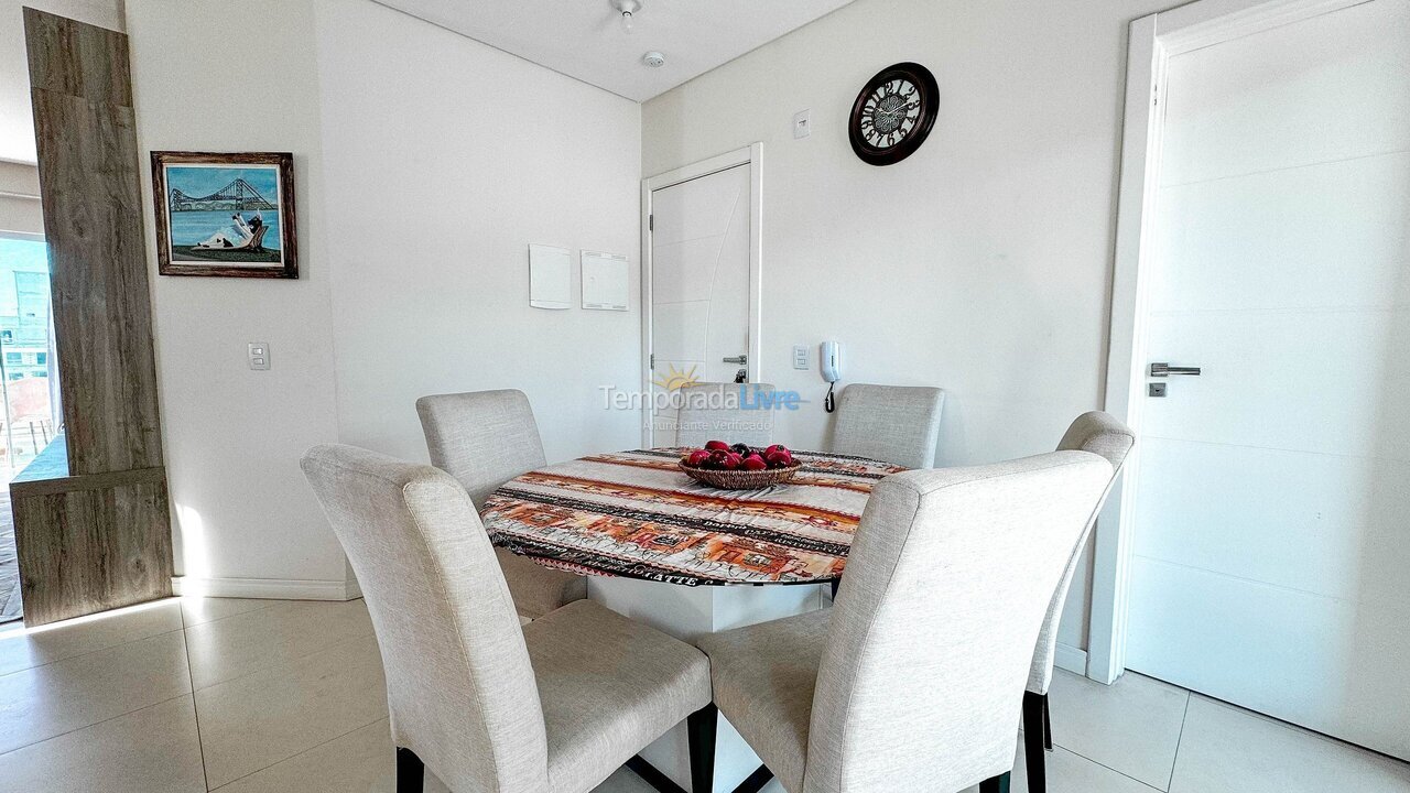 Apartamento para aluguel de temporada em Bombinhas (Praia de Bombas)