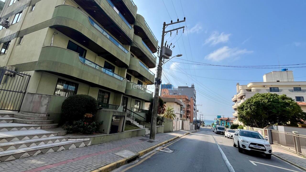 Apartment for vacation rental in Bombinhas (Praia de Bombas)