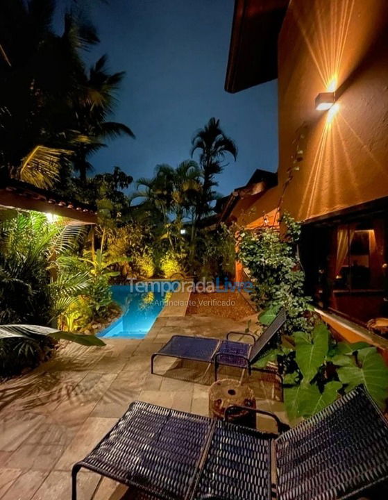 Casa para aluguel de temporada em Guarujá (Enseada)