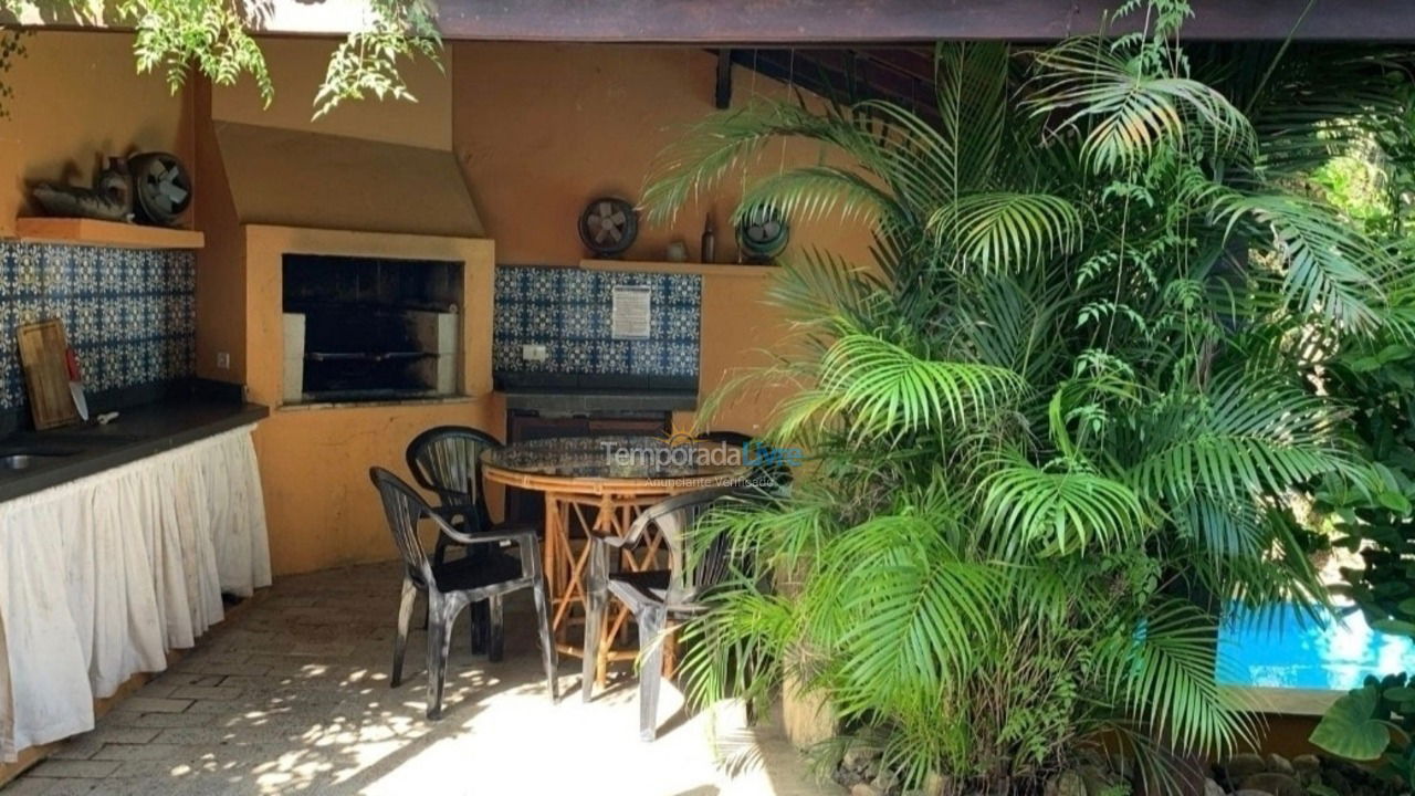 Casa para aluguel de temporada em Guarujá (Enseada)